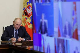 Putin Accuses Kyiv of Attempting Attack on Kursk Nuclear Power Station Amid Ongoing Offensive