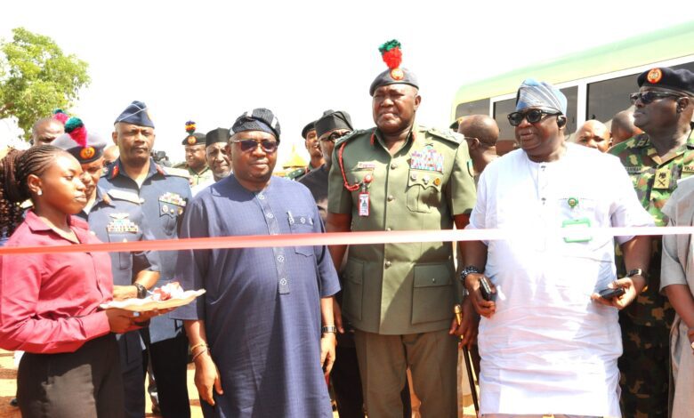FG Commissions 2.5MW Hybrid Solar Plant at NDA, Targets $10bn Annual Investment to Fix Power Sector