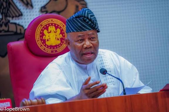Akpabio Withdraws All Defamation Suits Against Critics