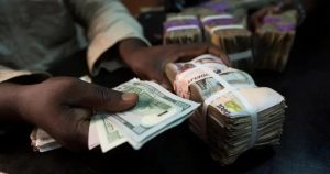 Naira Holds at N1,370-N1,375 in Black Market as Private Sector Growth Hits Fourth Straight Month